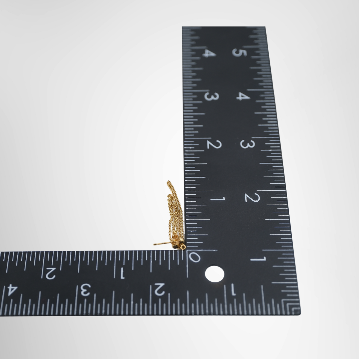 18K Gold Chain Earrings – Pre-Owned Luxury Accessories – Antonio & Co Measurement VIew