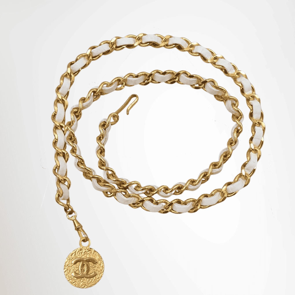 Chanel Vintage Medallion Chain Leather gold-tone