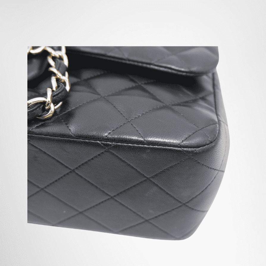 Chanel Jumbo Classic Double Flap Bag in Quilted Lambskin Black