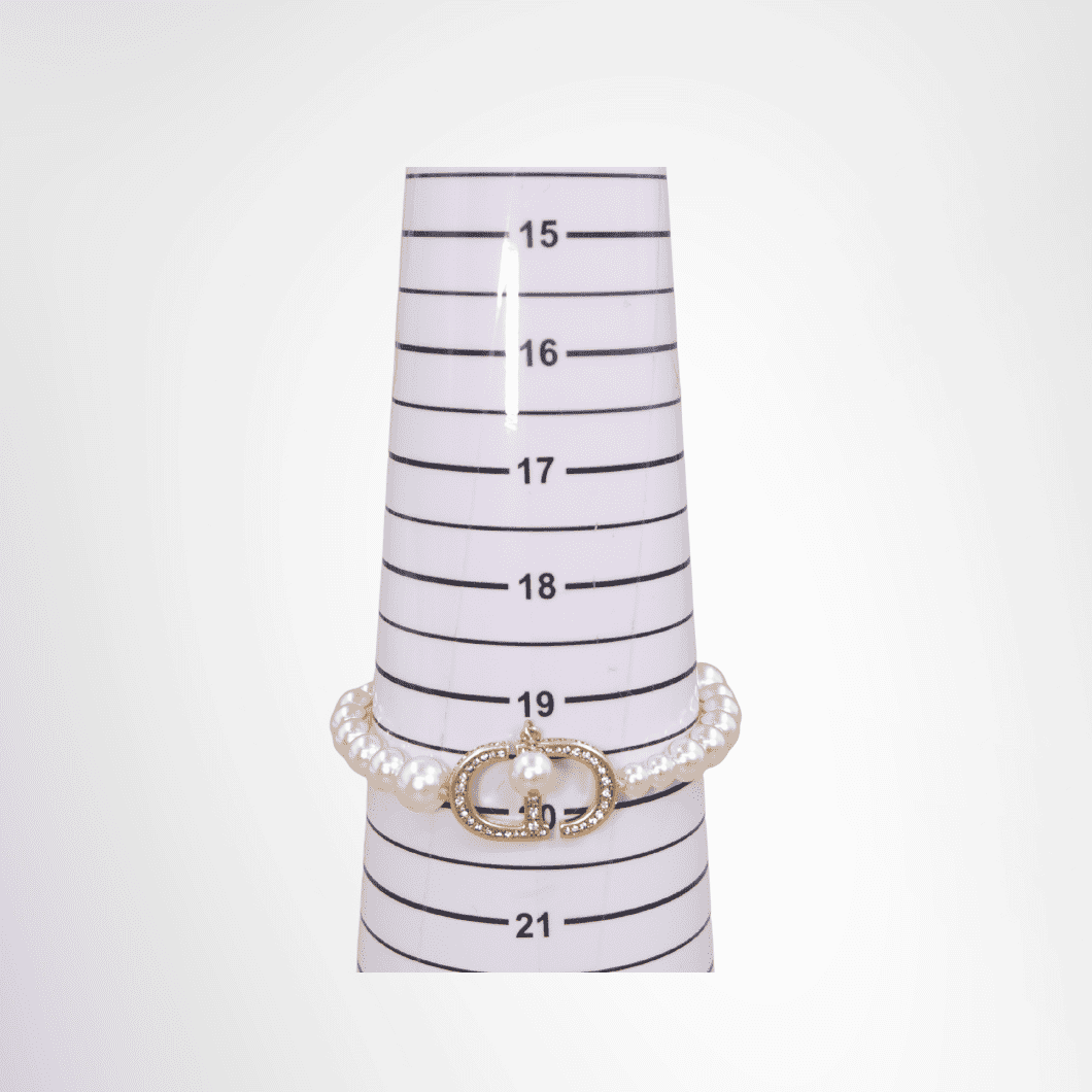 Dior 30 Montaigne Bracelet in White Resin Pearls