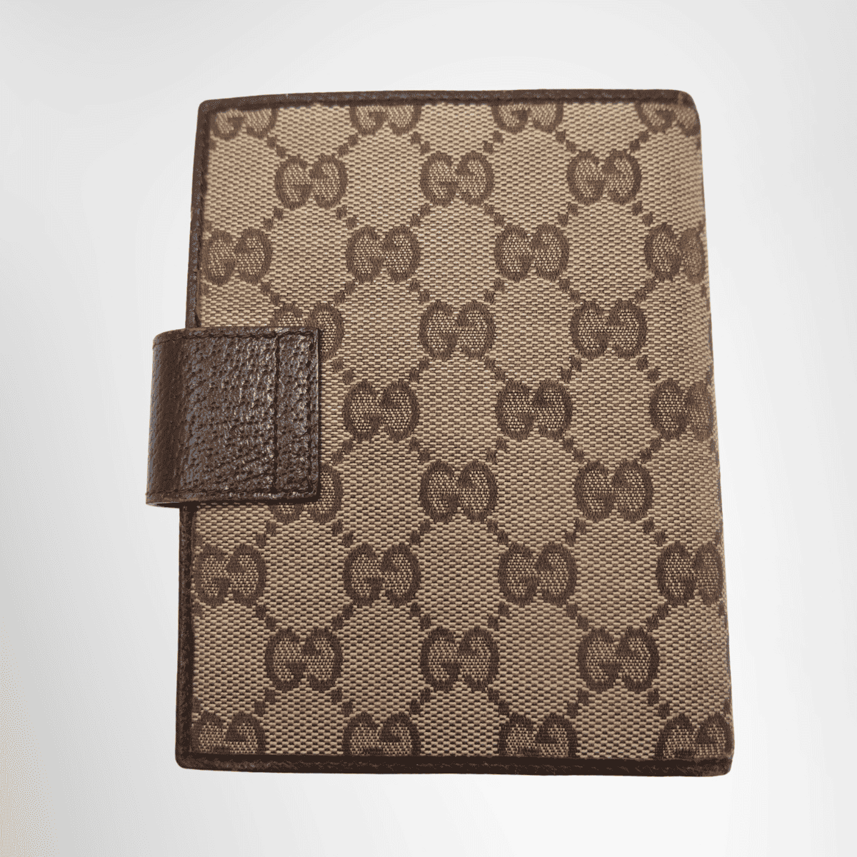Gucci GG Canvas Agenda Notebook Cover – Pre-Owned Luxury Brand Accessories – Antonio & Co Front Page