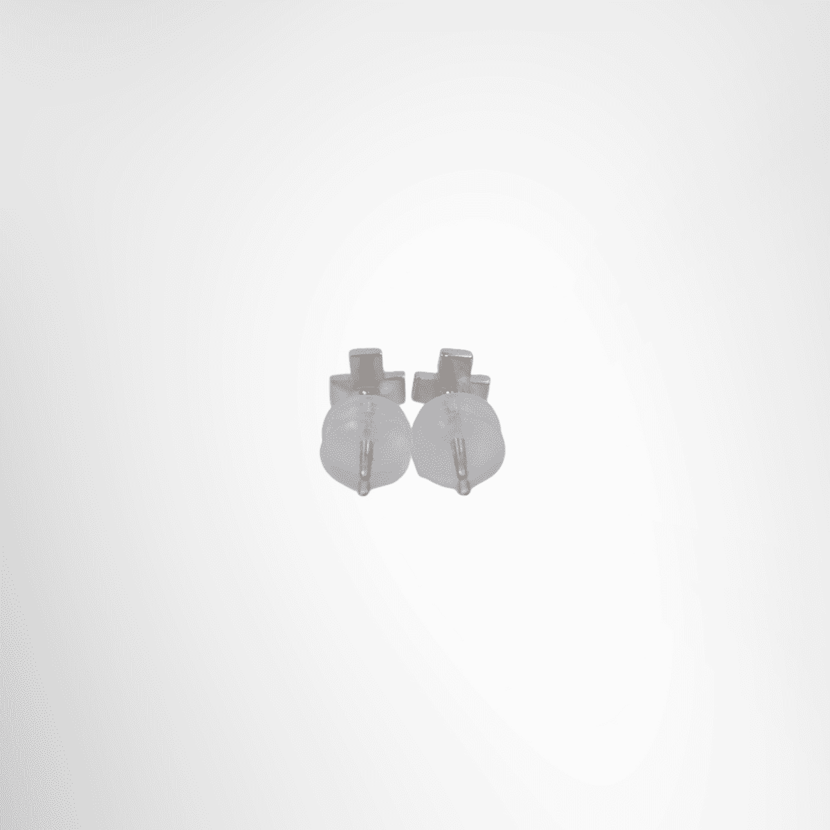 K18 Japan WGold 0.80 Gram Cross Earring – Pre-Owned Luxury Accessories – Antonio & Co
Back View