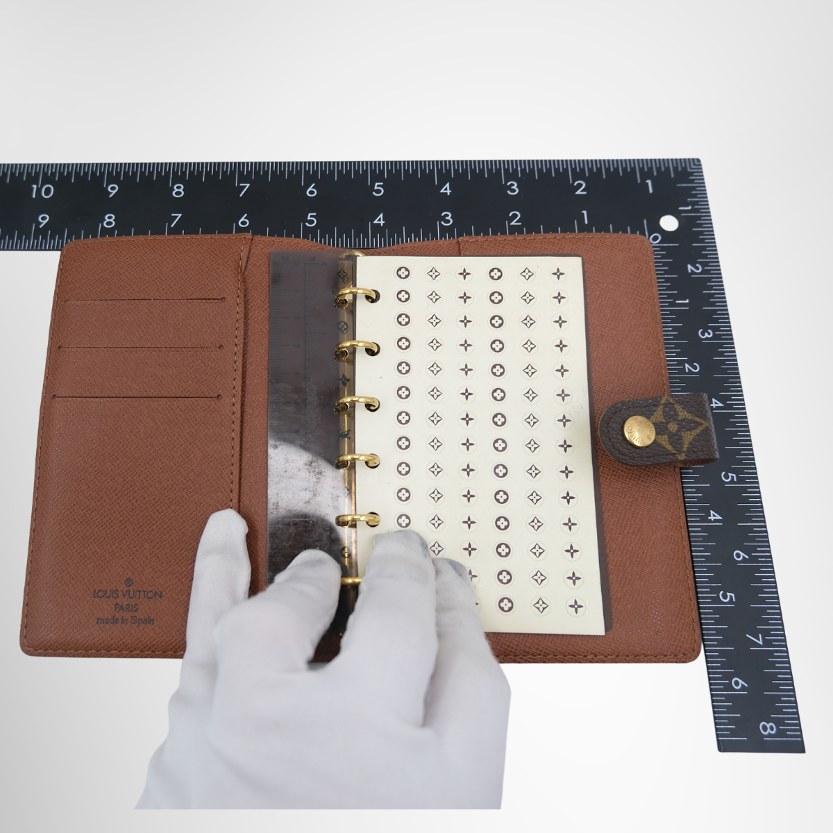 Louis Vuitton Damier Azur Agenda PM Notebook Cover – Pre-Owned Luxury Brand Accessory – Antonio & Co – Measurement view 2