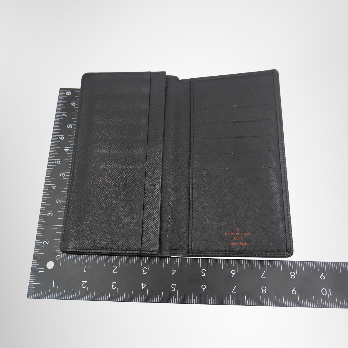 Louis Vuitton Brazza Wallet – Pre-Owned Luxury Brand Wallet – Antonio & Co – Measurement View 3