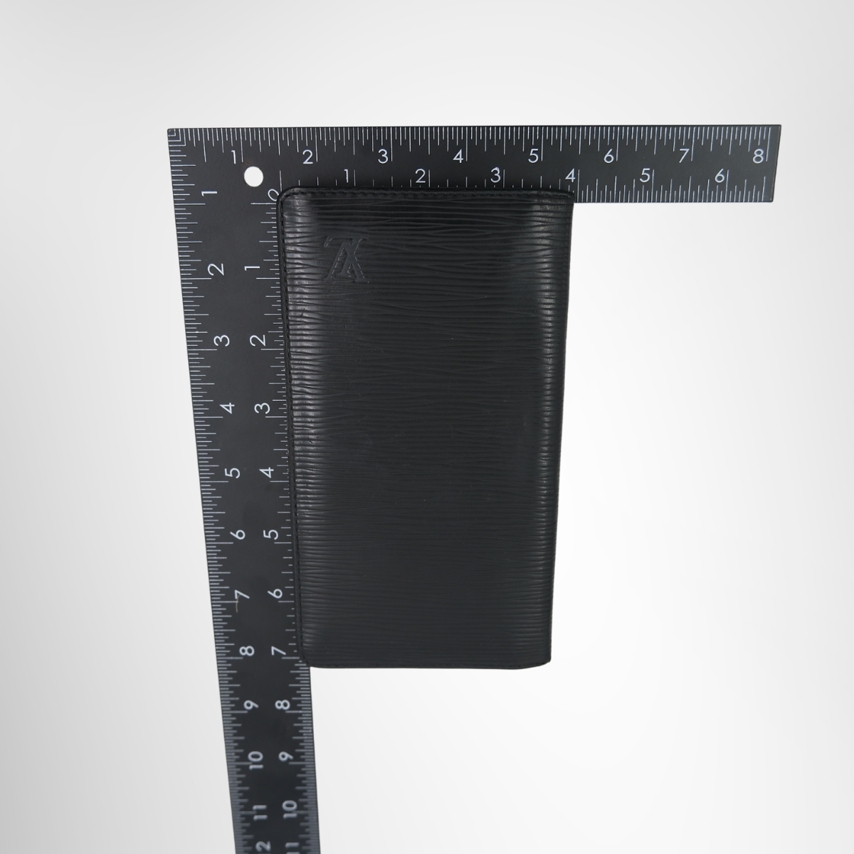 Louis Vuitton Brazza Wallet – Pre-Owned Luxury Brand Wallet – Antonio & Co – Measurement View 2