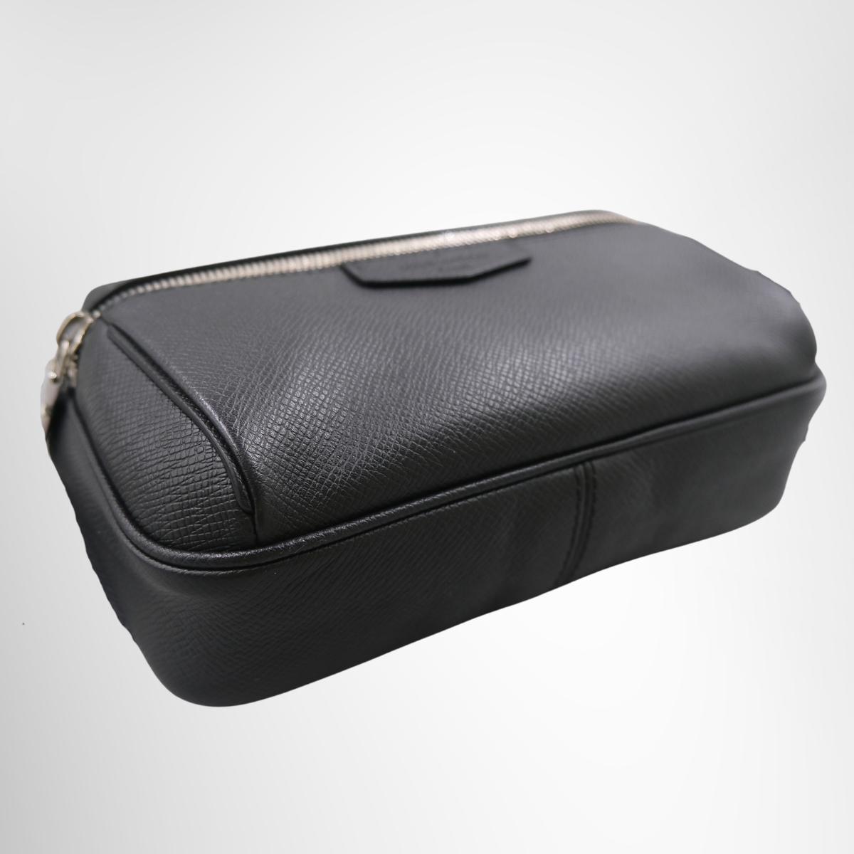 Louis Vuitton Outdoor Messenger Bumbag – Black