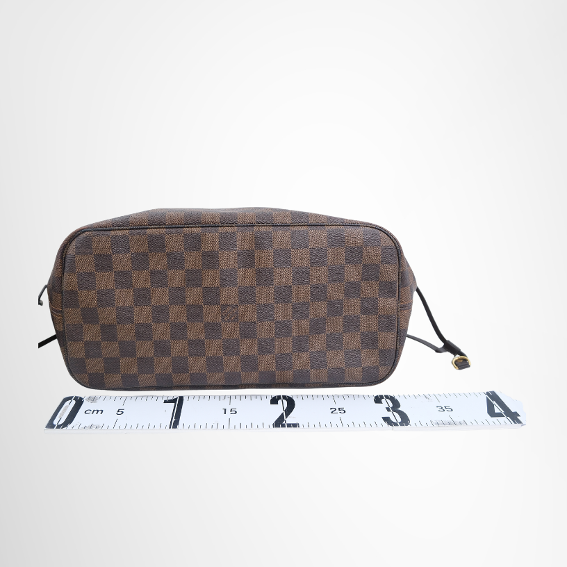 Louis Vuitton Preowned Luxury Bag Neverfull MM Tote Bag in Damier Ebene Canvas Bottom View