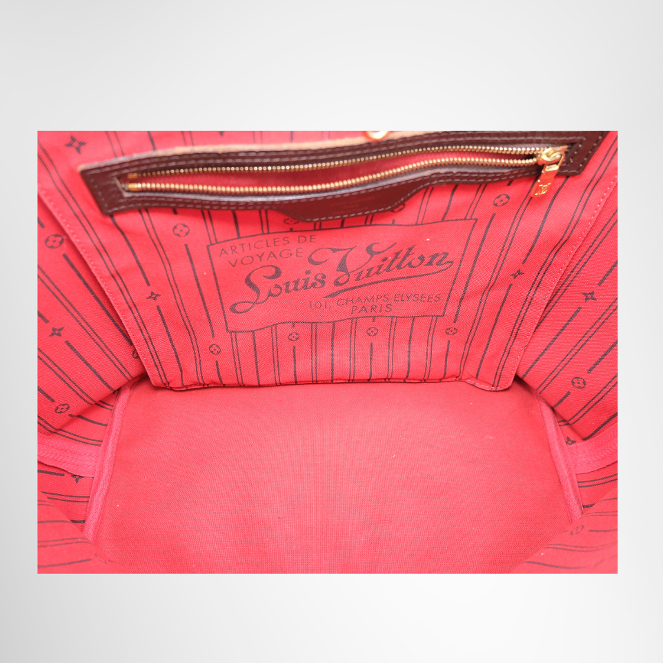 Louis Vuitton Preowned Luxury Bag Neverfull MM Tote Bag in Damier Ebene Canvas Interior View