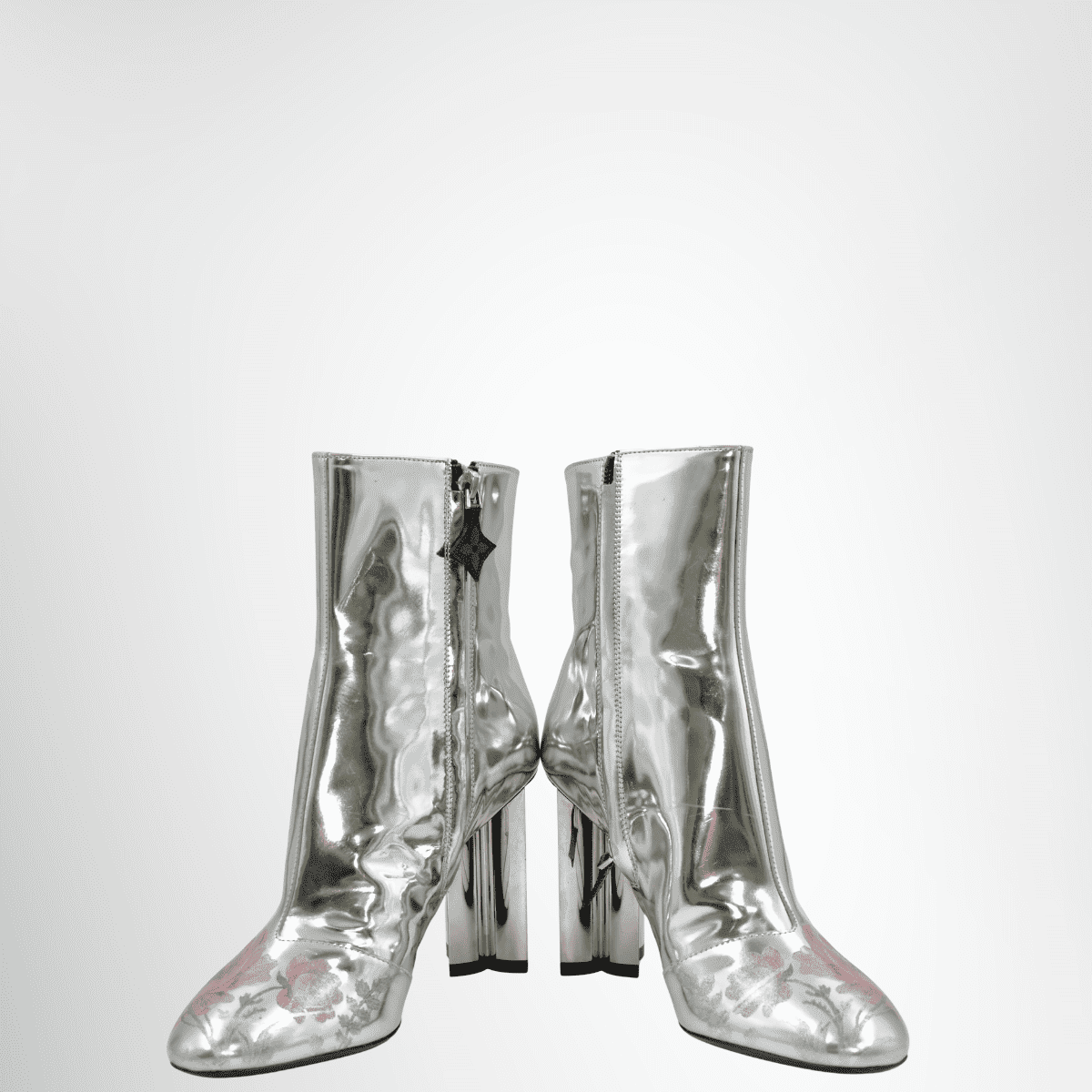 Louis Vuitton Preowned Luxury Silver Boots - Antonio & Co. FNR