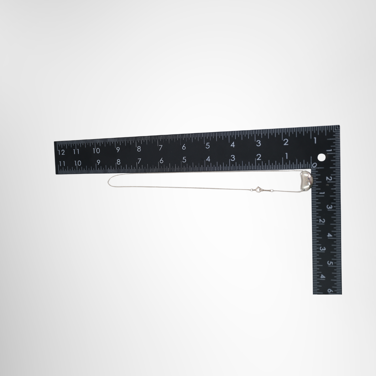 Tiffany & Co. Elsa Peretti Bean Pendant in Sterling Silver – Pre-Owned Luxury Jewellery – Antonio & Co –Measurement View