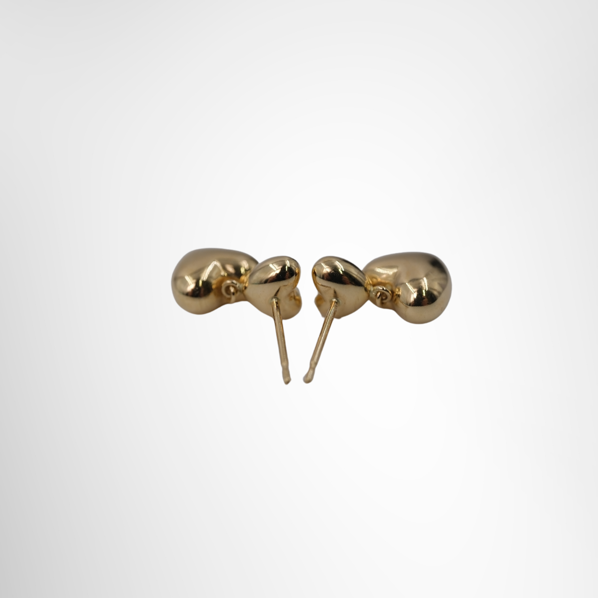 18K Gold Heart Earrings – Pre-Owned Luxury Accessories – Antonio & Co Back View