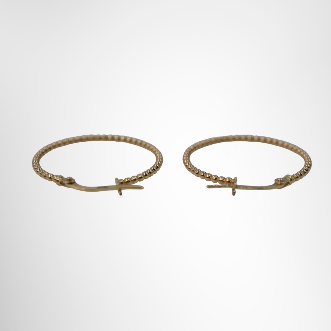 8K Gold Hoop Earrings – Pre-Owned Luxury Accessories – Antonio & Co Front Page