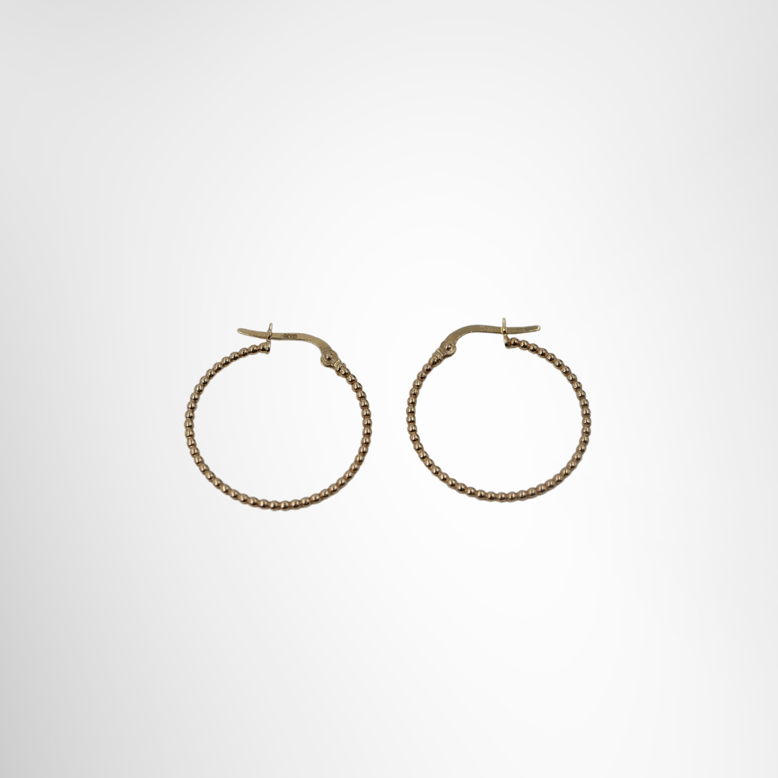 8K Gold Hoop Earrings – Pre-Owned Luxury Accessories – Antonio & Co Front Page