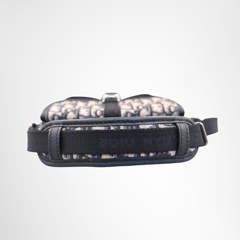 Jacquard 8 Canvas Shoulder Bag