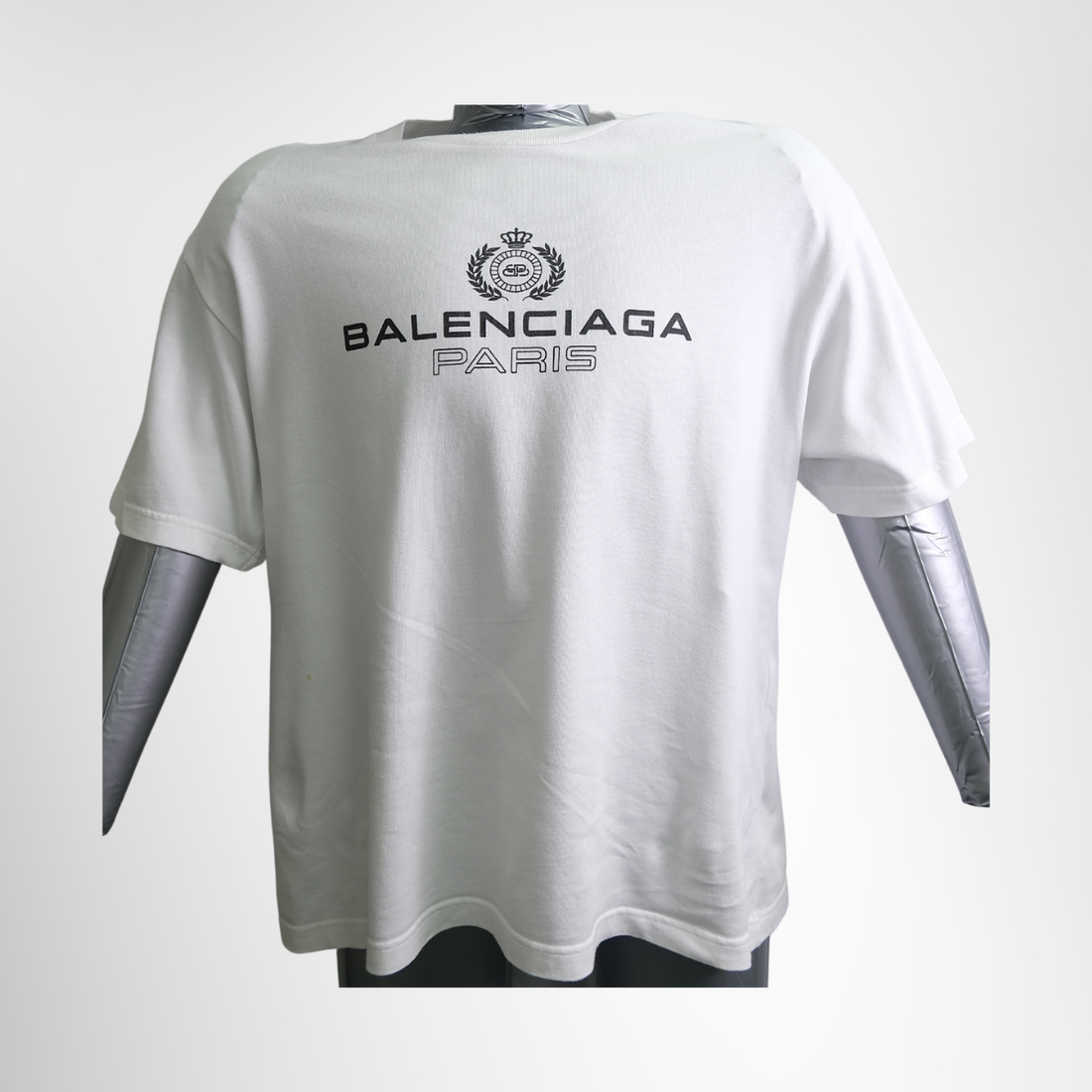 Balenciaga White Shirt – Pre-Owned Luxury Apparel – Antonio & Co – Front Page