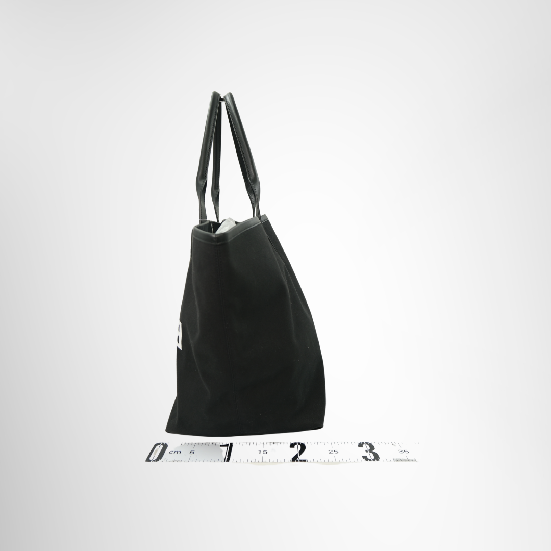 Balenciaga Jumbo Tote Bag – Pre-Owned Luxury Brand Bags – Antonio & Co Side View 