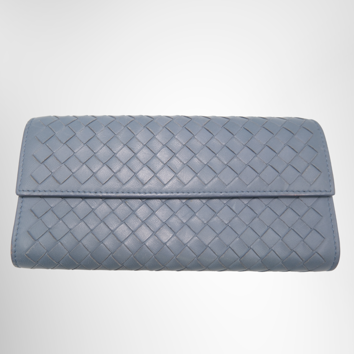 ottega Veneta Intrecciato Nappa Continental Flap Wallet – Pre-Owned Luxury Brand Wallet – Antonio & Co Front Page
