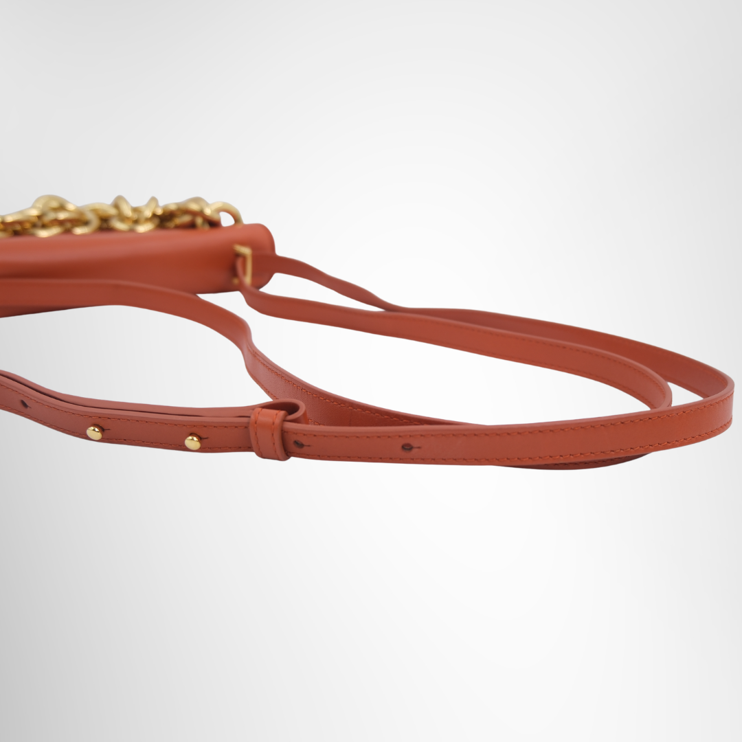 Mount Envelope Shoulder Bag