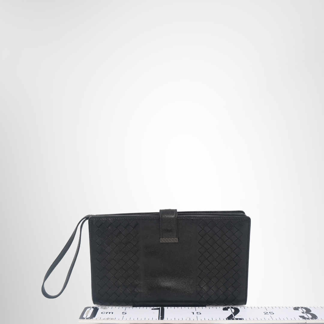 Bottega Veneta Preowned Luxury Bag Clutch Bag Front View 2