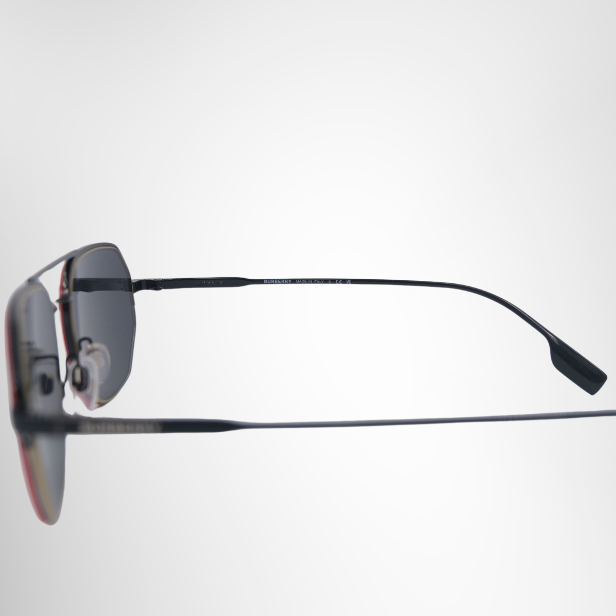 Burberry Henry Dark Grey Navigator Sunglasses – Pre-Owned Luxury Brand Eyewear – Antonio & Co Right Interior View