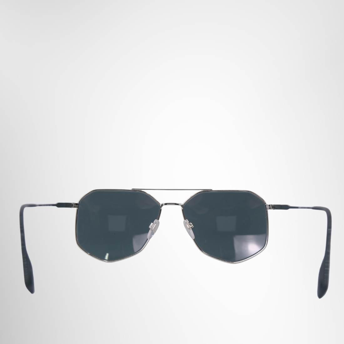 Burberry Ozwald Sunglasses – Pre-Owned Luxury Brand Eyewear – Antonio & Co Front Page