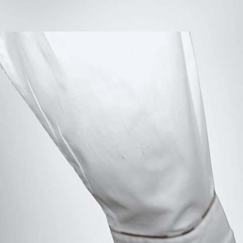  Burberry White Longsleeve – Pre-Owned Luxury Brand Apparel – Antonio & Co cuff stain