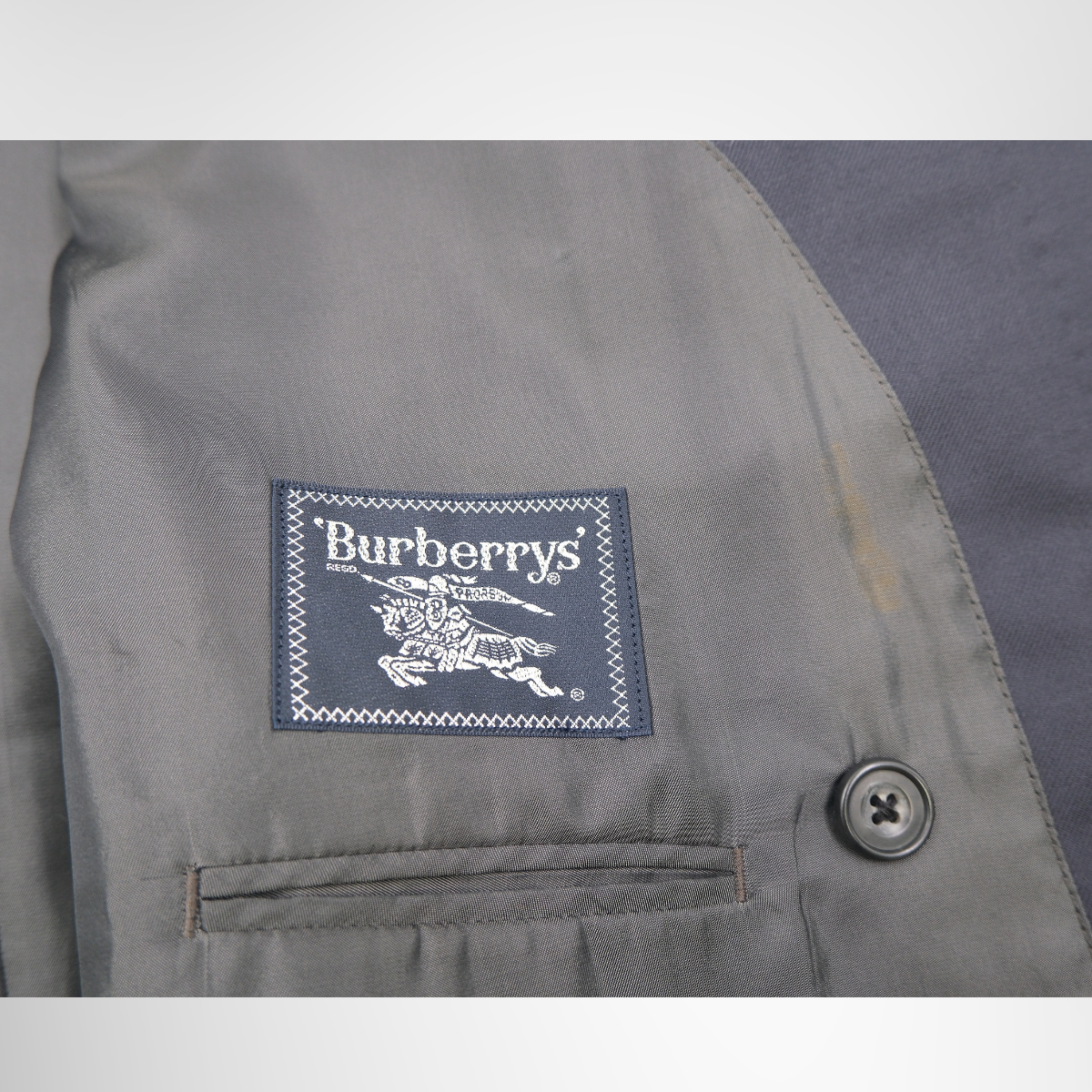 Burberry Double Jacket – Pre-Owned Luxury Apparel – Antonio & Co Tag and Stain