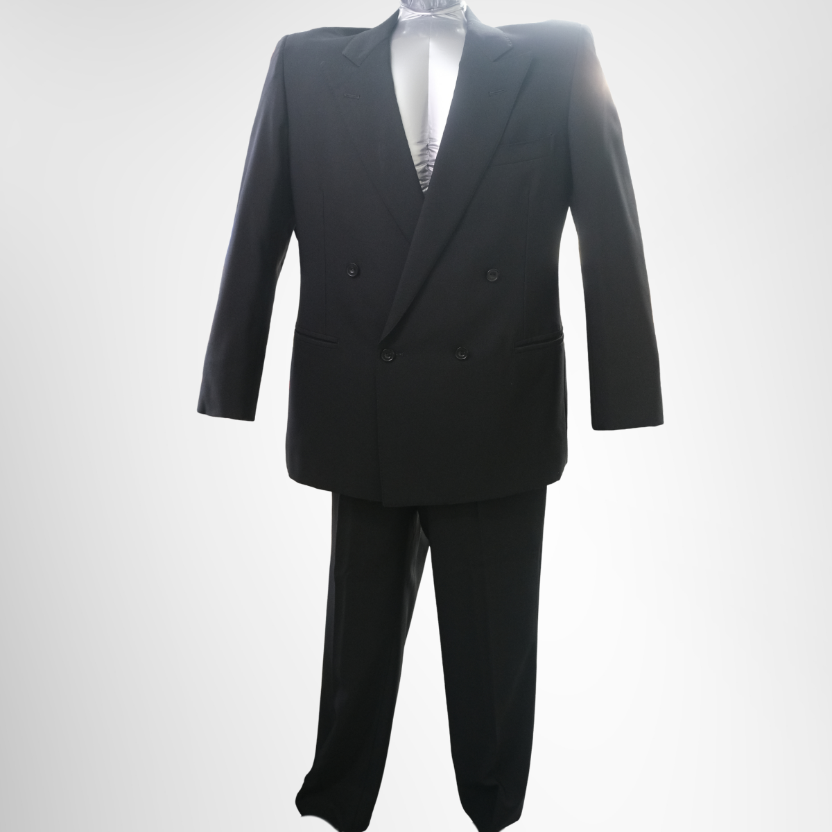 Burberry Suit Pant Set-Up – Pre-Owned Luxury Brand Apparel – Antonio & Co Front Page