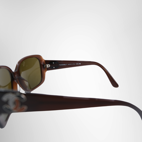  Chanel Acetate CC Enamel Sunglasses – Pre-Owned Luxury Eyewear – Antonio & Co – Interior View 