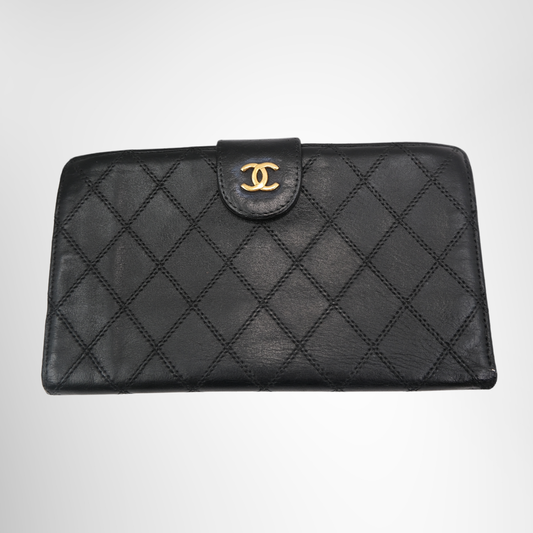 Chanel Classic Long Flap Wallet – Pre-Owned Luxury Brand Wallet – Antonio & Co – Front Page