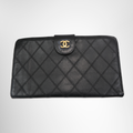 Chanel Classic Long Flap Wallet – Pre-Owned Luxury Brand Wallet – Antonio & Co – Front Page