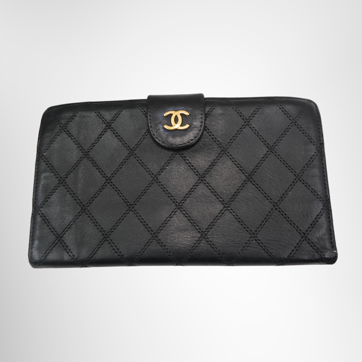 Chanel Classic Long Flap Wallet – Pre-Owned Luxury Brand Wallet – Antonio & Co – Front Page