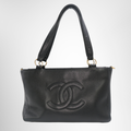 Chanel Caviar Timeless CC Shoulder Bag – Pre-Owned Luxury Brand Bags – Antonio & Co Front Page