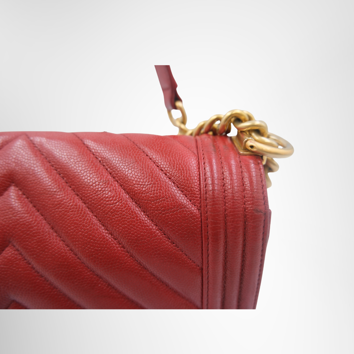 Chanel Chevron Boy Flap Bag – Pre-Owned Luxury Brand Bags – Antonio & Co Cracks 