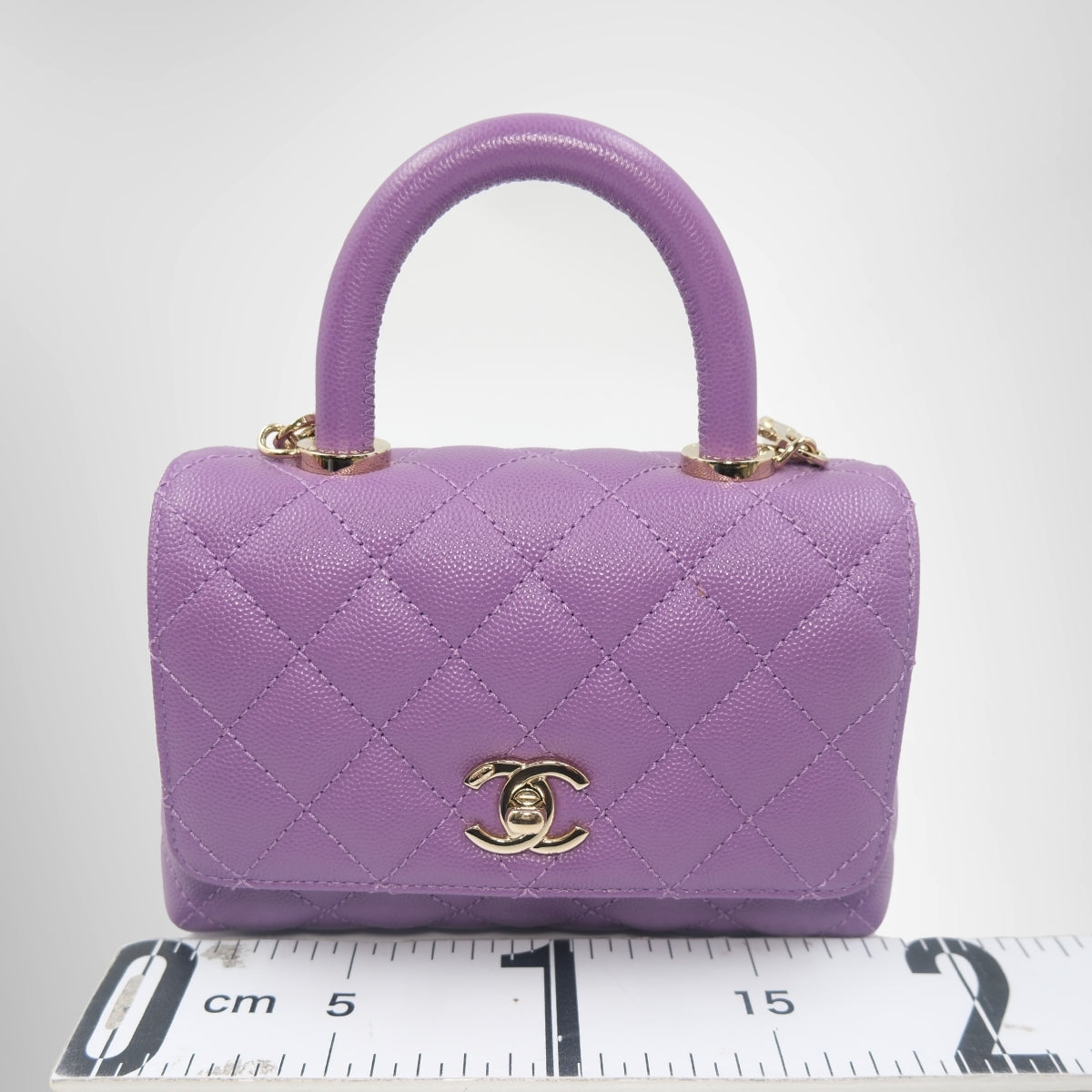 Chanel Coco Handle Bag – Pre-Owned Luxury Brand Bag Front – Antonio & Co Front View 