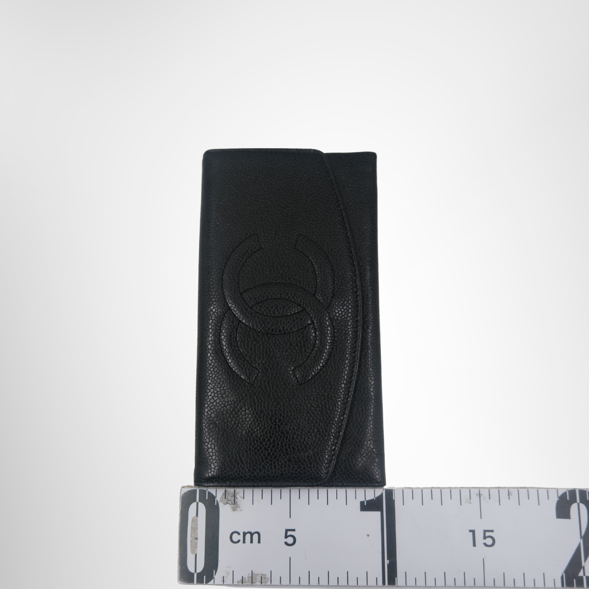 Chanel Timeless CC Caviar Long Flap Wallet – Pre-Owned Luxury Brand Bags – Antonio & Co Measurement View 