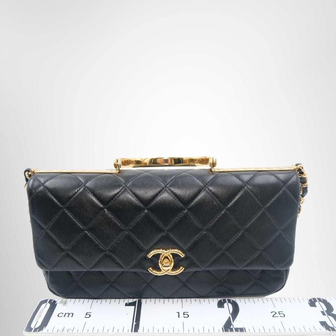 Chanel Top Handle Flap Bag – Pre-Owned Luxury Brand Bags – Antonio & Co Front View