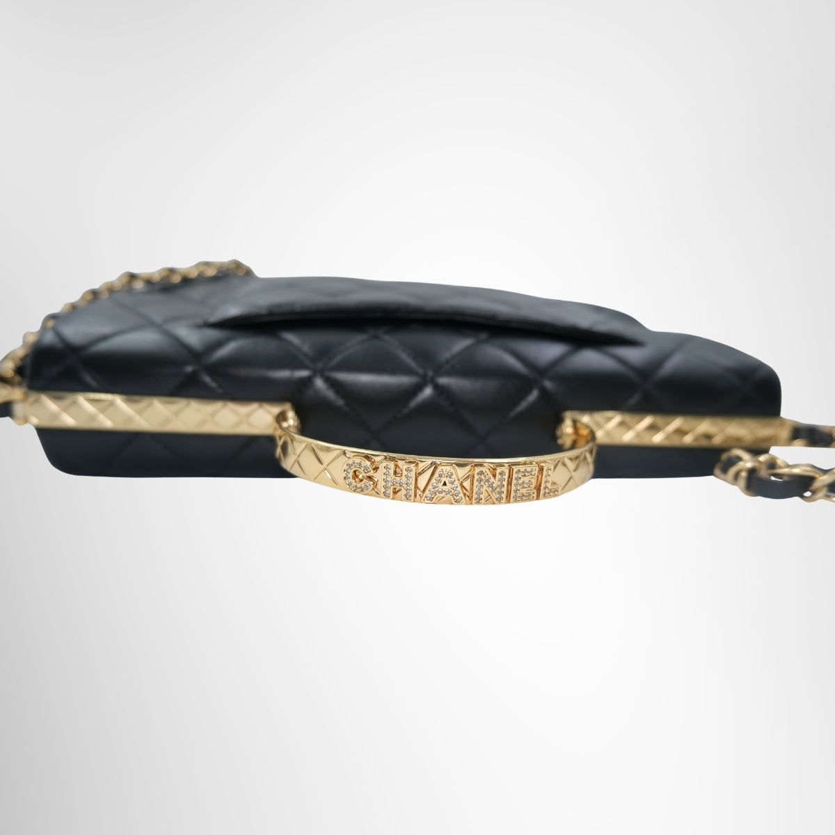 Chanel Top Handle Flap Bag – Pre-Owned Luxury Brand Bags – Antonio & Co  Handle 