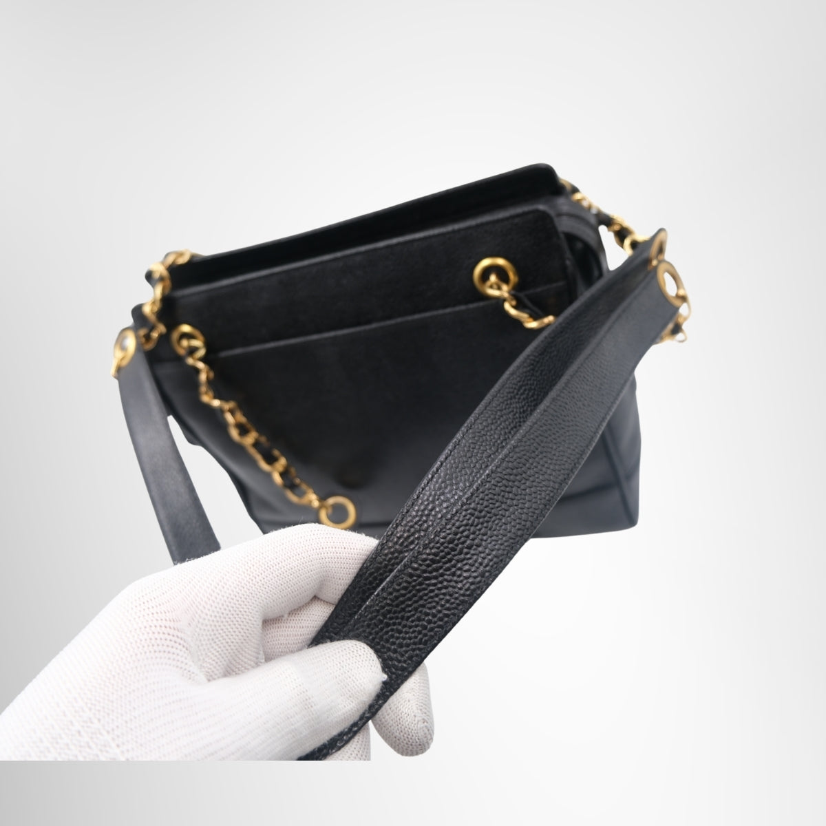 Chanel Triple Coco Mark Chain Shoulder Bag – Pre-Owned Luxury Brand Bags – Antonio & Co Handles 