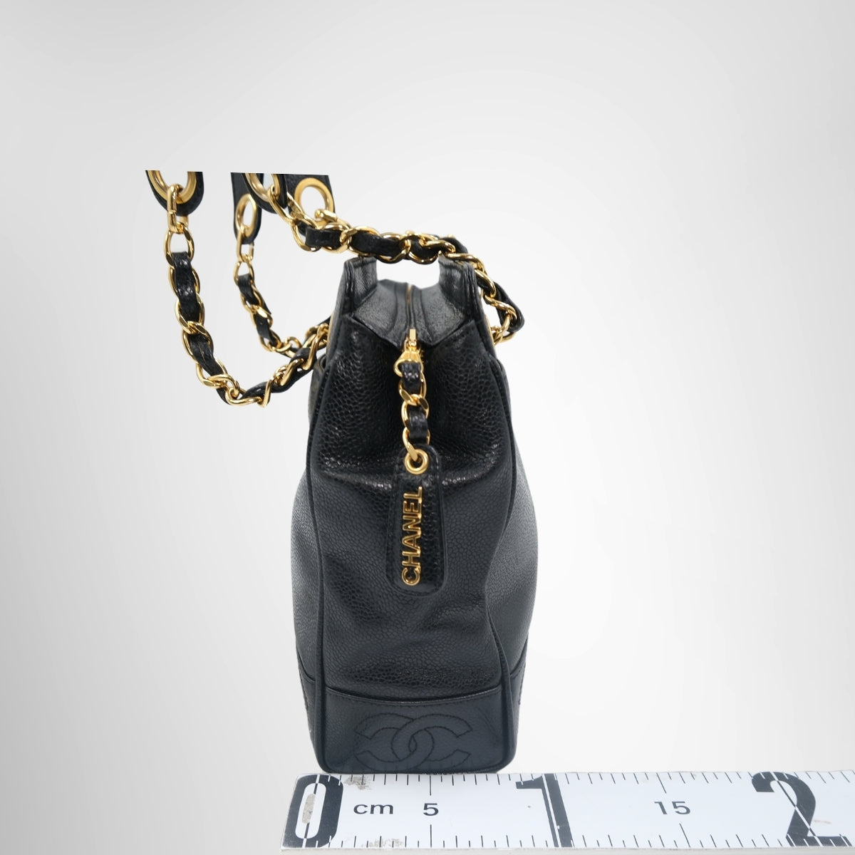 Chanel Vintage Triple CC Caviar Tote Bag – Pre-Owned Luxury Brand Bag – Antonio & Co SIde View 