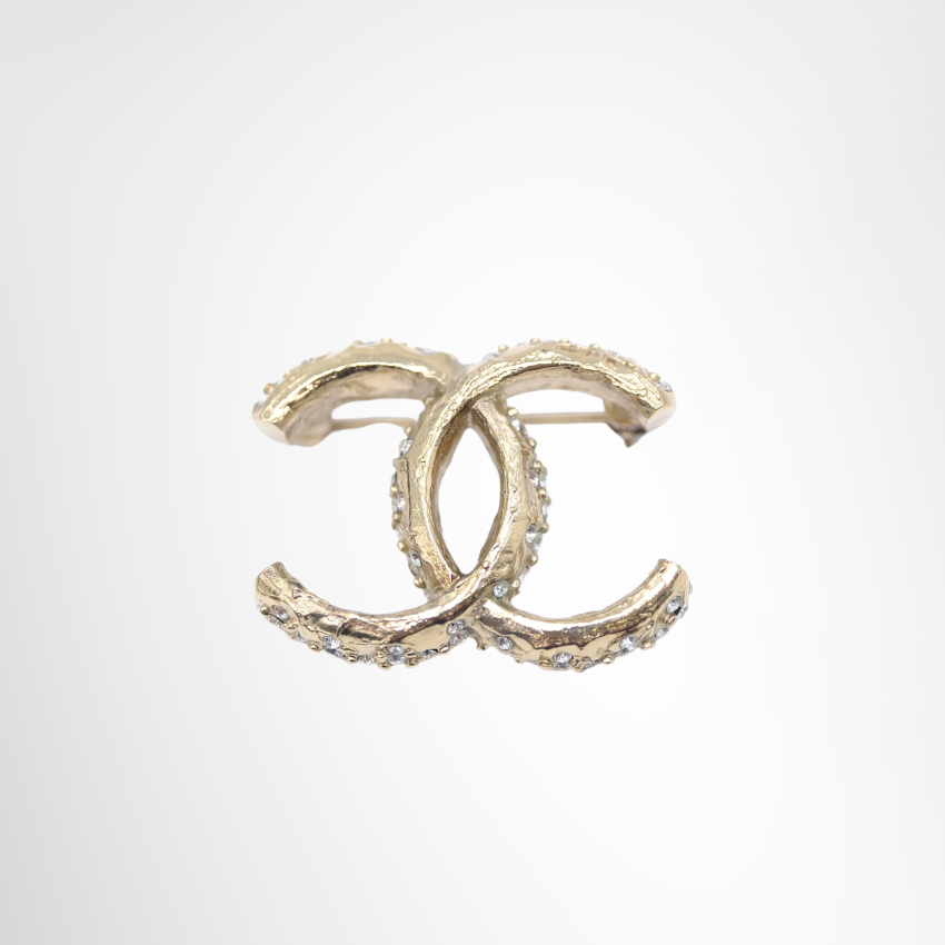 Chanel Interlocking CC Logo Crystal Embellishments Brooch – Pre-Owned Luxury Accessory – Antonio & Co – Front Page