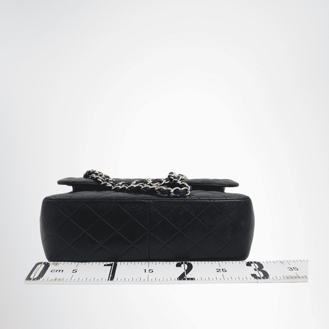 Chanel Jumbo Classic Double Flap Bag in Quilted Lambskin Black