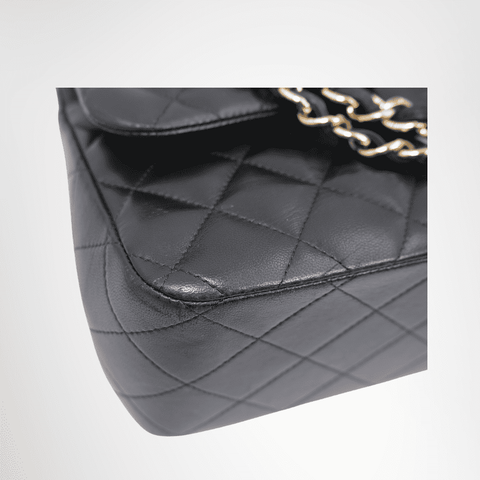 Chanel Jumbo Classic Double Flap Bag in Quilted Lambskin Black
