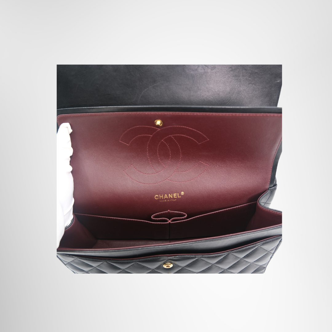 Chanel Preowned Luxury Bag Jumbo Classic Double Flap Bag in Quilted Lambskin Interior View 3