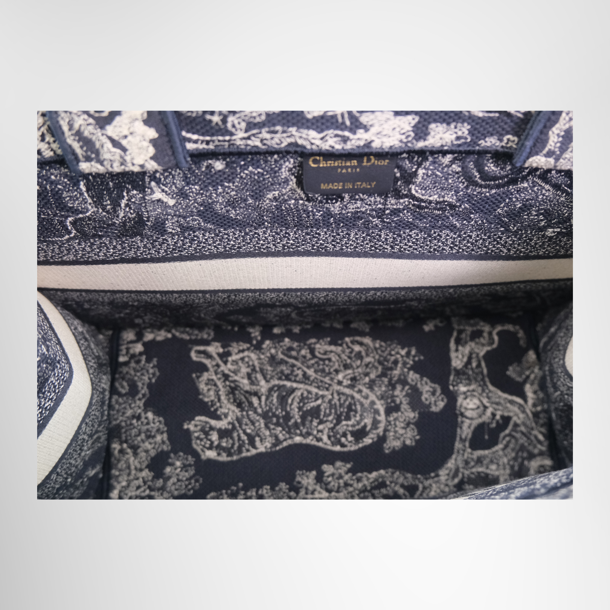 Book Tote Medium