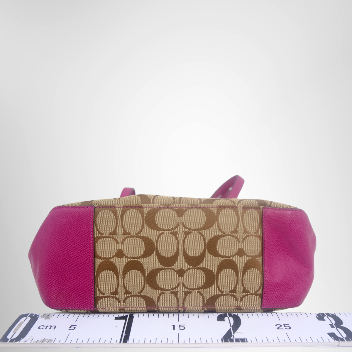 Coach Preowned Luxury Tote Pink x Brown Leather Bag Bottom View - Antonio & Co.