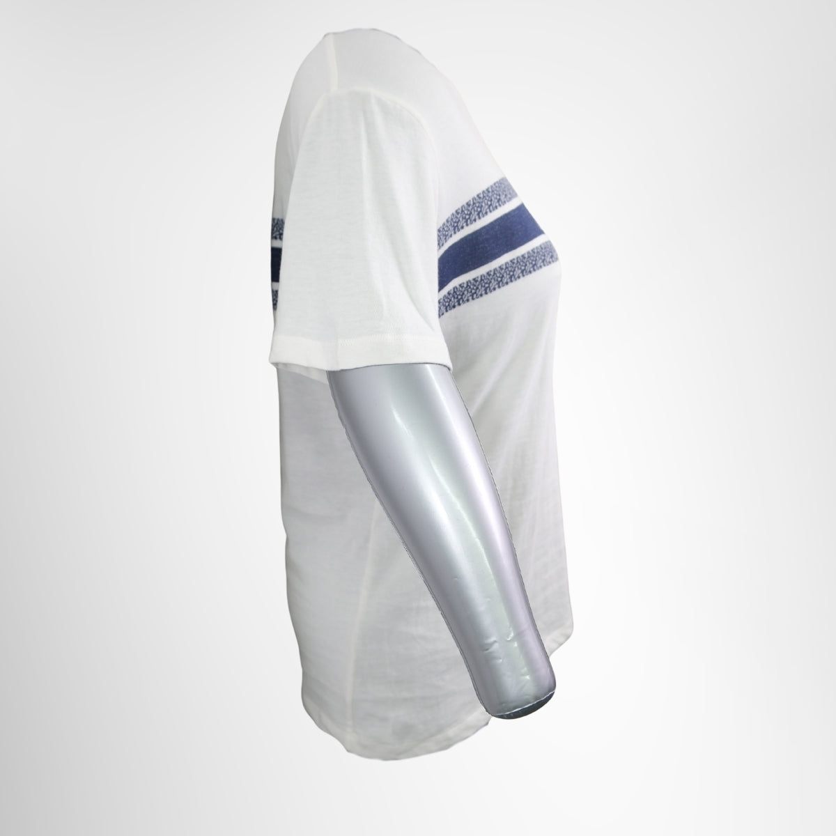 Dior T-Shirt – Pre-Owned Luxury Brand Apparel – Antonio & Co Side View 2