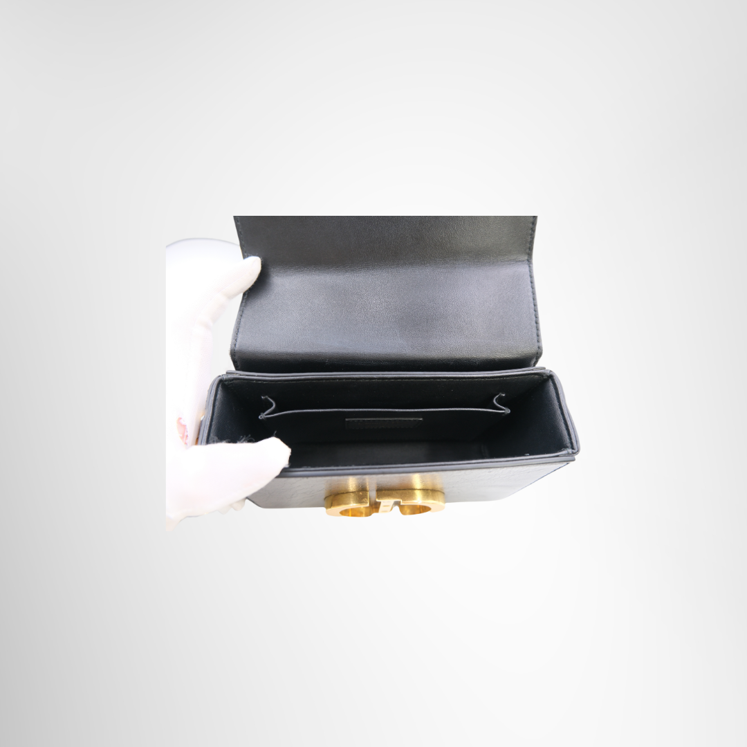 Dior Preowned Luxury Bag 30 Montaigne Box Bag in Black Leather Interior View