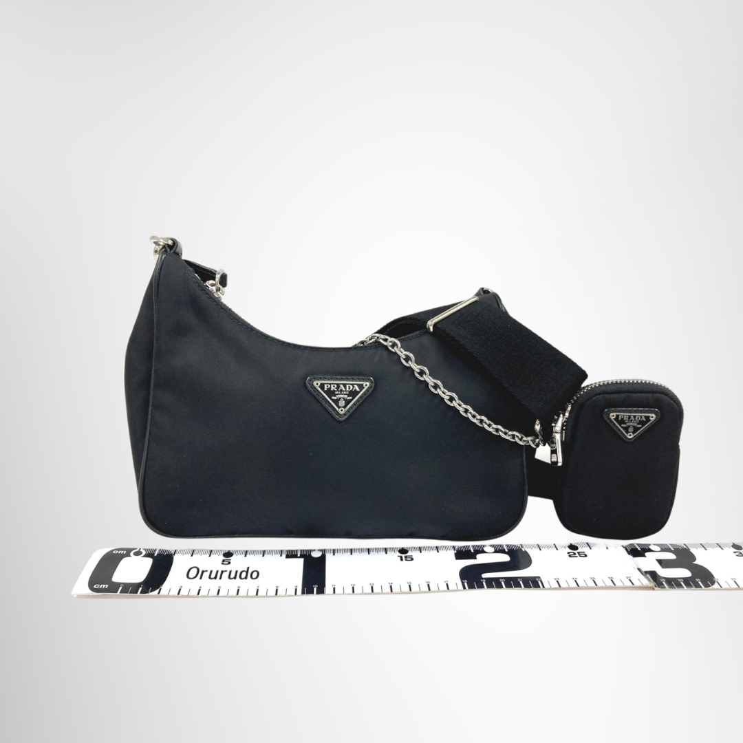 Re-Edition 2005 Chain Shoulder Bag