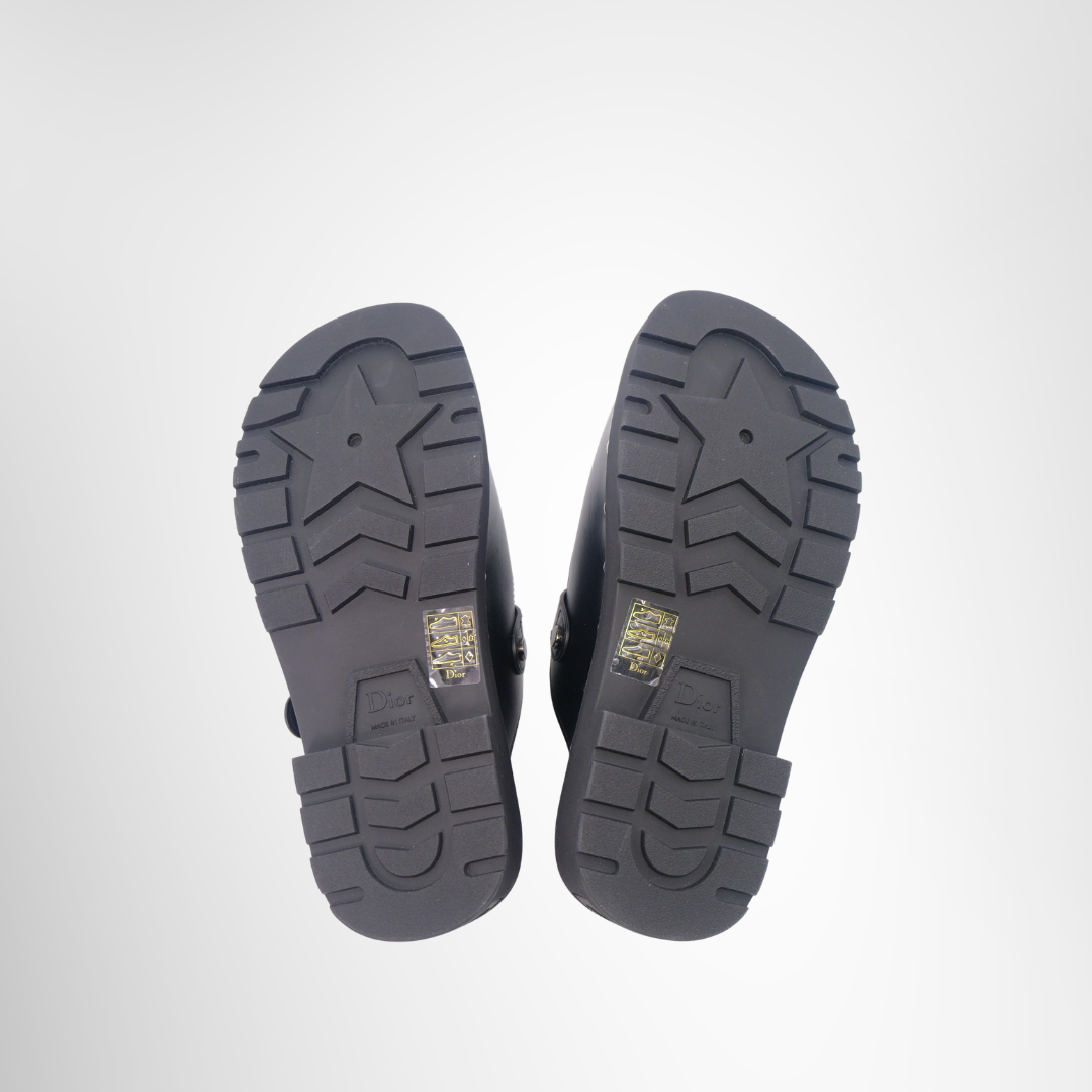 Quake Sandal Clogs